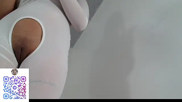 Full Fist online show from November 2025 02:39:01 PM