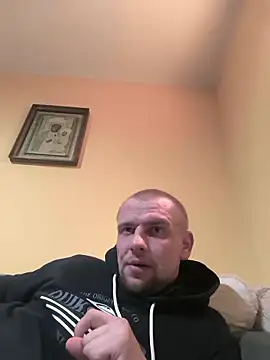 Regularfucker28 online show from March 2026 01:31:02 AM