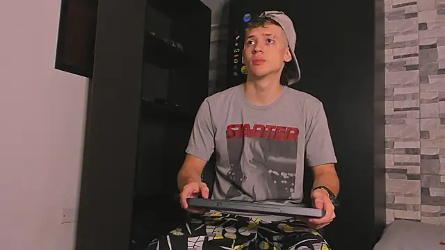 Snapshot of Dimitri_higth420 chatting on November 2025 06:56:01 PM Dimitri higth420 online show from November 2025 06:56:01 PM