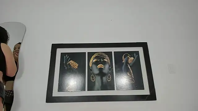 zoee lovv online show from November 2025 03:05:01 AM