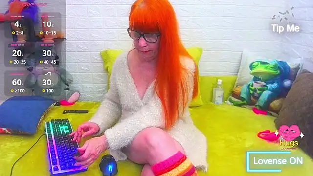 RedHousewife online show from April 2026 04:52:02 PM