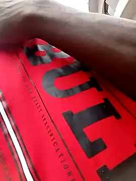 Snapshot of DalianHR33 chatting on February 2025 07:58:01 PM DalianHR33 online show from February 2025 07:58:01 PM