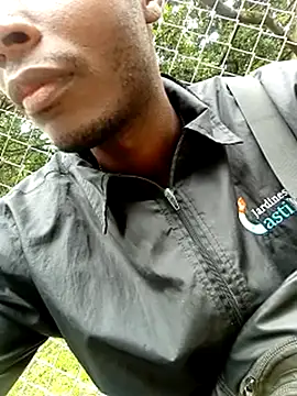 Snapshot of DalianHR33 chatting on March 2025 12:35:02 PM DalianHR33 online show from March 2025 12:35:02 PM