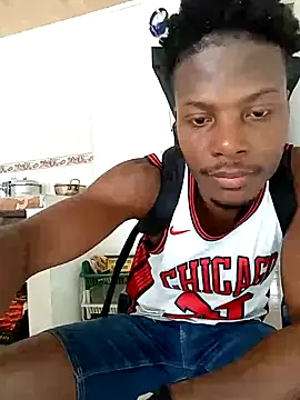 Snapshot of DalianHR33 chatting on December 2025 01:42:01 AM DalianHR33 online show from December 2025 01:42:01 AM