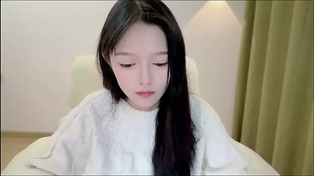 xiaodaibabyy online show from November 2025 02:43:02 PM