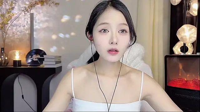 Snapshot of xiaodaibabyy chatting on March 2025 01:23:01 AM xiaodaibabyy online show from March 2025 01:23:01 AM