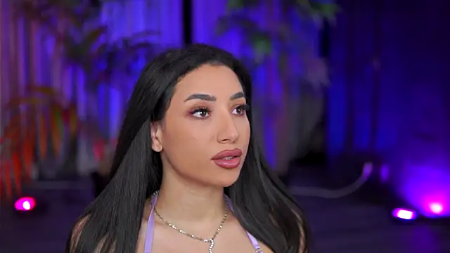 GinaValentinna online show from October 2025 07:06:01 PM