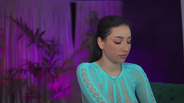 GinaValentinna online show from November 2025 08:13:02 PM