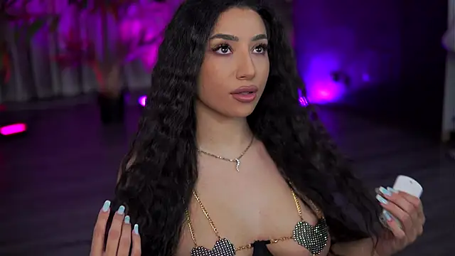 GinaValentinna online show from November 2025 08:01:02 PM