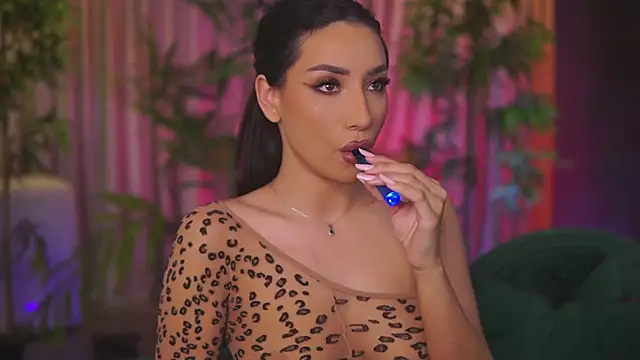 GinaValentinna online show from February 2026 07:33:01 PM