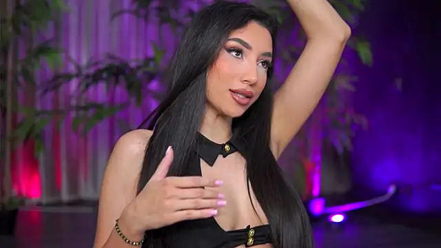 GinaValentinna online show from October 2025 07:01:02 PM