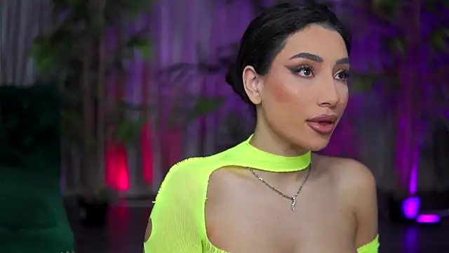 GinaValentinna online show from October 2025 07:05:01 PM