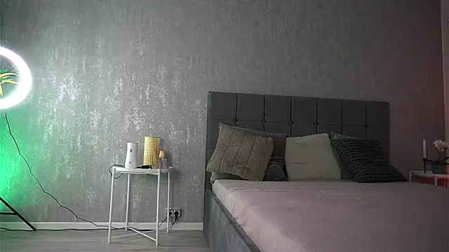 Snapshot of KatelynSparks chatting on November 2025 06:47:02 AM KatelynSparks online show from November 2025 06:47:02 AM