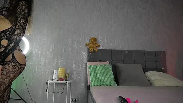 Snapshot of KatelynSparks chatting on December 2025 07:03:01 AM KatelynSparks online show from December 2025 07:03:01 AM