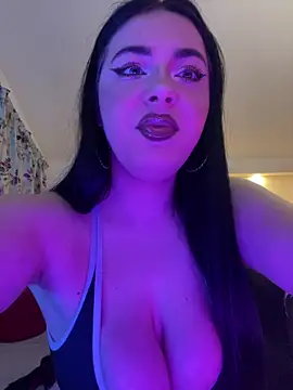 KeiraDark online show from May 2026 04:08:01 AM