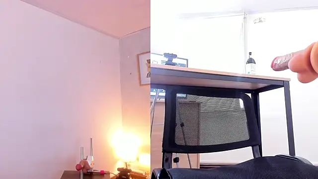 Snapshot of Caroline_dh chatting on March 2026 12:06:02 PM Caroline dh online show from March 2026 12:06:02 PM