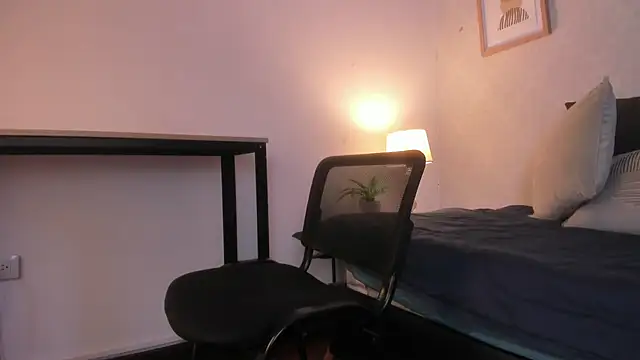 Caroline dh online show from February 2026 11:45:01 AM