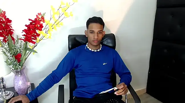 AbrahanBratz online show from December 2024 03:09:02 PM