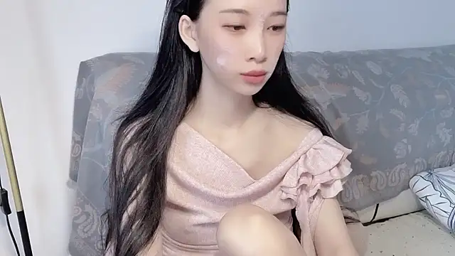 Lili-2 online show from May 2026 05:23:02 AM