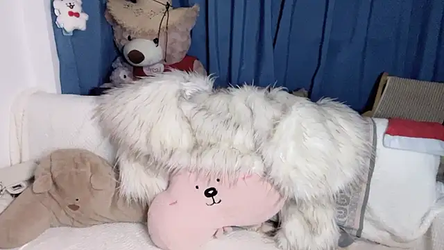 Lili-2 online show from January 2026 04:22:01 PM