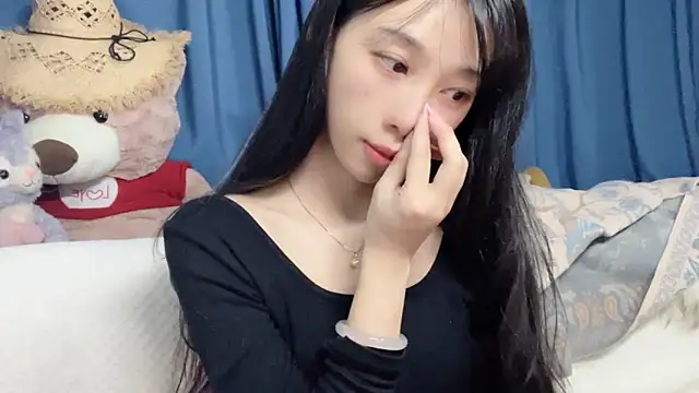 Lili-2 online show from March 2026 01:34:02 PM