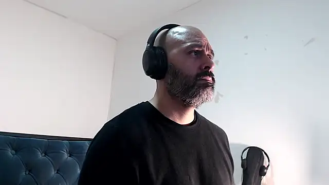 Gabriel Harmant online show from December 2024 04:31:02 AM