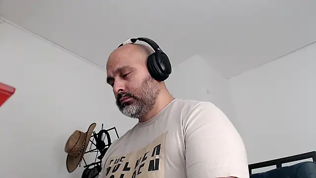 Gabriel Harmant online show from January 2026 05:01:01 AM