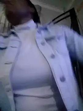 Feathergal69  online show from September 2025 02:35:02 PM