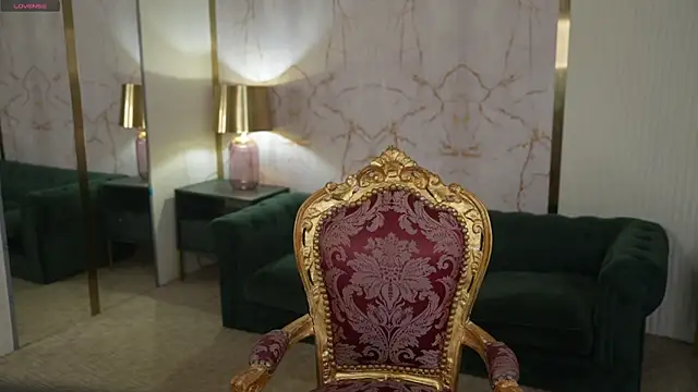 Julia  Star  online show from April 2026 07:15:02 AM