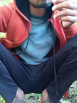 Snapshot of Piyush_2024 chatting on December 2025 02:07:02 AM Piyush 2024 online show from December 2025 02:07:02 AM