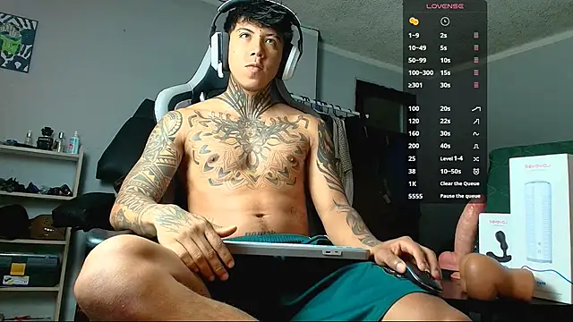 Nickhot0609 online show from September 2025 06:47:01 PM