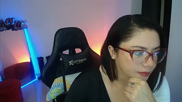 Madame Shein  online show from February 2025 09:57:02 AM