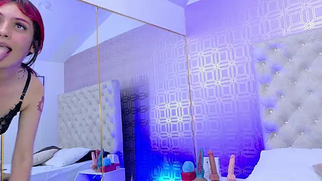 Derieri D online show from November 2025 08:25:01 PM