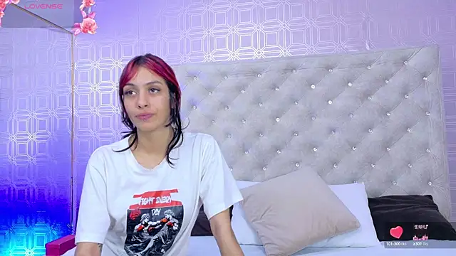 Snapshot of Derieri_D chatting on October 2025 07:48:01 PM Derieri D online show from October 2025 07:48:01 PM
