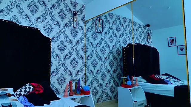 Snapshot of Derieri_D chatting on February 2026 07:48:02 PM Derieri D online show from February 2026 07:48:02 PM