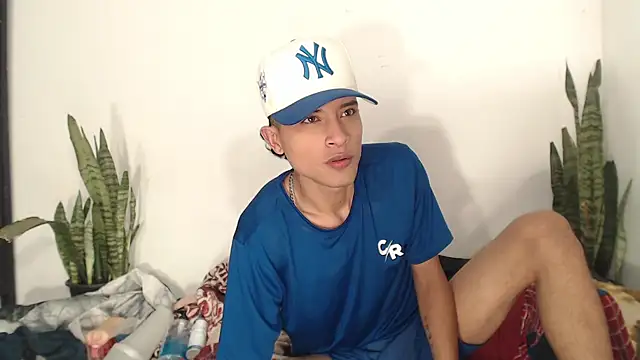 Edward Milleer online show from October 2025 01:51:02 AM