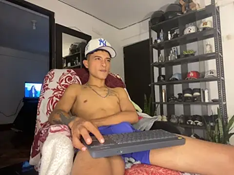 Edward Milleer online show from November 2025 11:38:01 PM