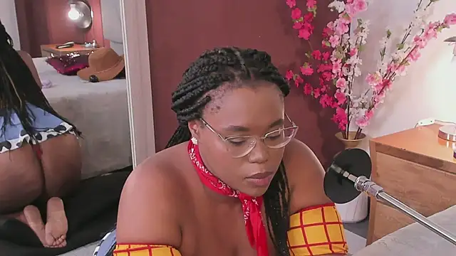 Snapshot of Makena_gh chatting on July 2026 03:11:01 AM Makena gh online show from July 2026 03:11:01 AM