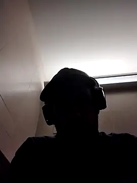 axelongshaft69 online show from December 2025 08:22:01 PM