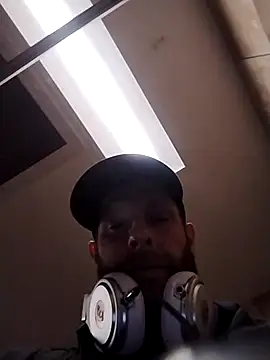 Snapshot of axelongshaft69 chatting on March 2026 02:28:02 AM axelongshaft69 online show from March 2026 02:28:02 AM