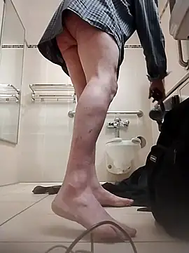 axelongshaft69 online show from December 2025 11:36:02 PM