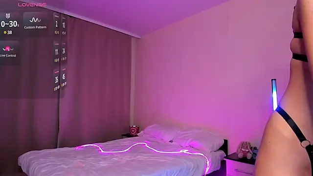 EsterCarter online show from December 2024 03:25:02 PM