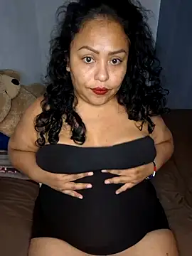 Snapshot of Leslyrosa chatting on December 2024 10:40:02 PM Leslyrosa online show from December 2024 10:40:02 PM