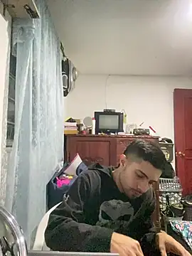 Jestebanano online show from March 2026 04:40:01 AM