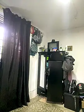 Jestebanano online show from December 2025 01:13:02 PM