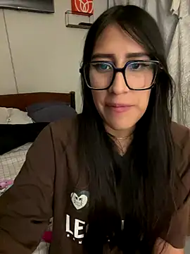 Snapshot of AleFantasy0001 chatting on October 2025 04:44:01 AM AleFantasy0001 online show from October 2025 04:44:01 AM