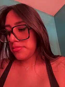 AleFantasy0001 online show from February 2026 05:18:01 PM