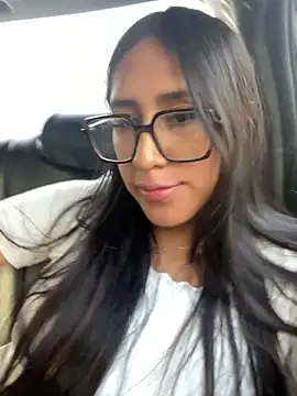 Snapshot of AleFantasy0001 chatting on November 2025 10:43:02 PM AleFantasy0001 online show from November 2025 10:43:02 PM