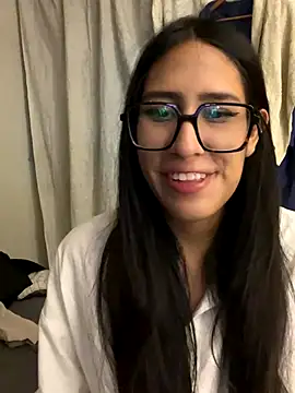 Snapshot of AleFantasy0001 chatting on October 2025 04:02:02 AM AleFantasy0001 online show from October 2025 04:02:02 AM