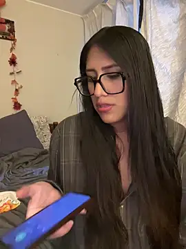 Snapshot of AleFantasy0001 chatting on December 2025 03:31:02 AM AleFantasy0001 online show from December 2025 03:31:02 AM